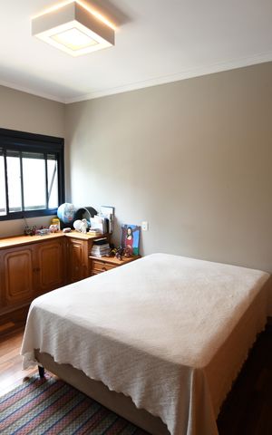 Apartamento à venda com 306m², 4 quartos e 3 vagasQuarto 3 - Suíte