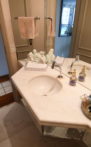 Apartamento à venda com 306m², 4 quartos e 3 vagasLavabo