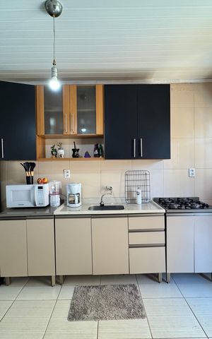 Casa à venda com 140m², 3 quartos e 2 vagas Casa à venda com 140m², 3 quartos e 2 vagasCozinha