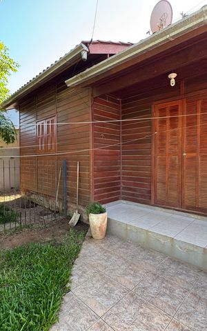 Casa à venda com 140m², 3 quartos e 2 vagas Casa à venda com 140m², 3 quartos e 2 vagasÁrea comum