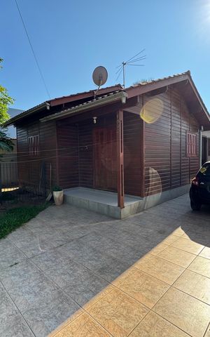 Casa à venda com 140m², 3 quartos e 2 vagas Casa à venda com 140m², 3 quartos e 2 vagasÁrea comum