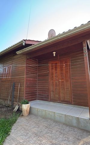 Casa à venda com 140m², 3 quartos e 2 vagas Casa à venda com 140m², 3 quartos e 2 vagasÁrea comum