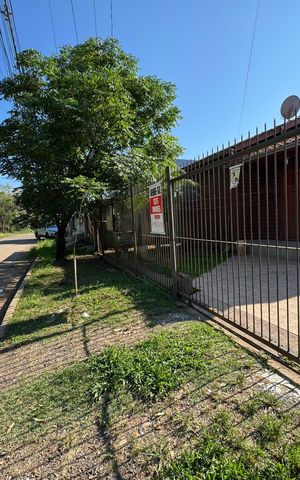Casa à venda com 140m², 3 quartos e 2 vagas Casa à venda com 140m², 3 quartos e 2 vagasÁrea comum