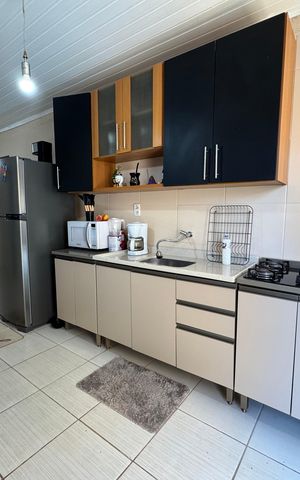 Casa à venda com 140m², 3 quartos e 2 vagas Casa à venda com 140m², 3 quartos e 2 vagasCozinha