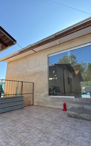 Casa à venda com 140m², 3 quartos e 2 vagas Casa à venda com 140m², 3 quartos e 2 vagasÁrea comum
