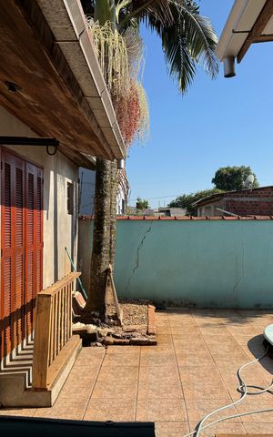 Casa à venda com 140m², 3 quartos e 2 vagas Casa à venda com 140m², 3 quartos e 2 vagasÁrea comum