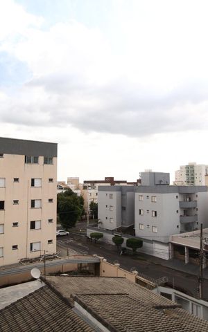 Apartamento para alugar com 94m², 3 quartos e 2 vagasVista