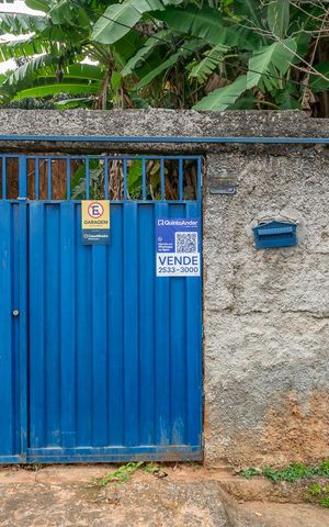 Casa à venda com 366m², 3 quartos e 1 vaga Casa à venda com 366m², 3 quartos e 1 vagaFachada