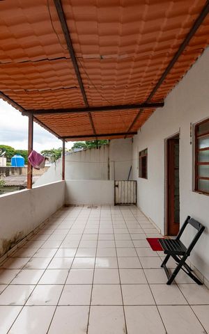Casa à venda com 366m², 3 quartos e 1 vaga Casa à venda com 366m², 3 quartos e 1 vagaVaranda da Sala