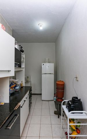Casa à venda com 366m², 3 quartos e 1 vaga Casa à venda com 366m², 3 quartos e 1 vagaCozinha