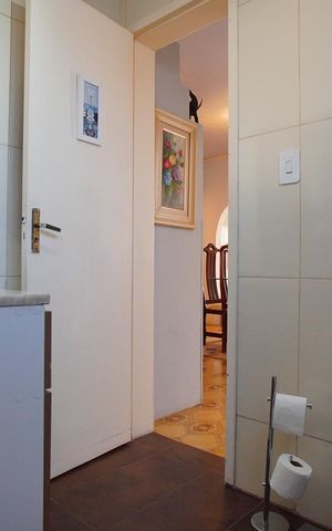 Casa à venda com 250m², 3 quartos e 2 vagasBanheiro Corredor