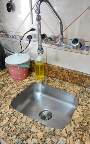 Casa à venda com 250m², 3 quartos e 2 vagasCozinha - Torneira
