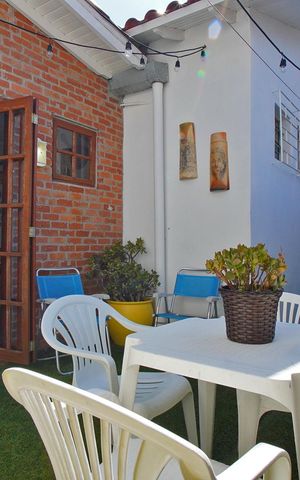 Casa à venda com 250m², 3 quartos e 2 vagasQuintal - Fundos