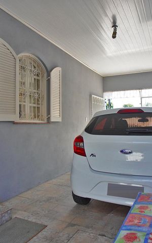 Casa à venda com 250m², 3 quartos e 2 vagasGaragem