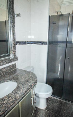Apartamento à venda com 126m², 3 quartos e 2 vagas Apartamento à venda com 126m², 3 quartos e 2 vagasBanheiro