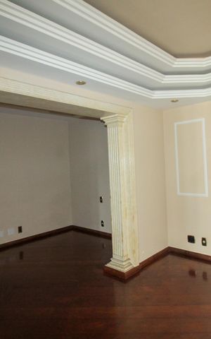 Apartamento à venda com 126m², 3 quartos e 2 vagas Apartamento à venda com 126m², 3 quartos e 2 vagasSala