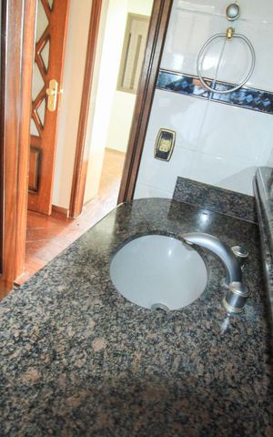 Apartamento à venda com 126m², 3 quartos e 2 vagas Apartamento à venda com 126m², 3 quartos e 2 vagasBanheiro