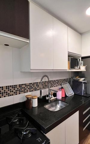 Apartamento à venda com 48m², 2 quartos e 1 vaga Apartamento à venda com 48m², 2 quartos e 1 vagaCozinha e Área de Serviçonha