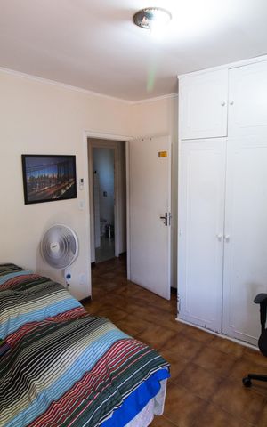 Casa à venda com 210m², 3 quartos e 8 vagas Casa à venda com 210m², 3 quartos e 8 vagasQuarto 1