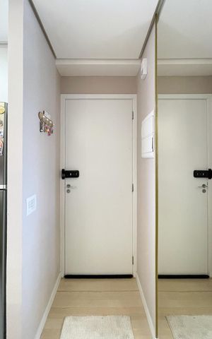 Apartamento à venda com 51m², 2 quartos e 1 vaga Apartamento à venda com 51m², 2 quartos e 1 vagaEntrada