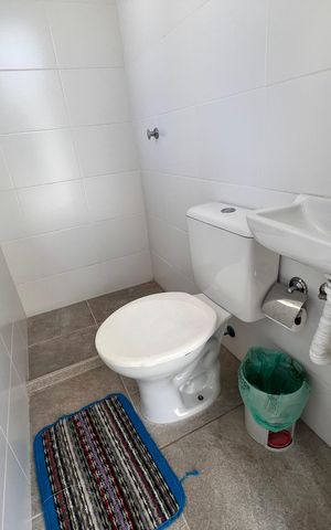 Casa de condomínio à venda com 210m², 3 quartos e 2 vagas Casa de condomínio à venda com 210m², 3 quartos e 2 vagasBanheiro Piscina