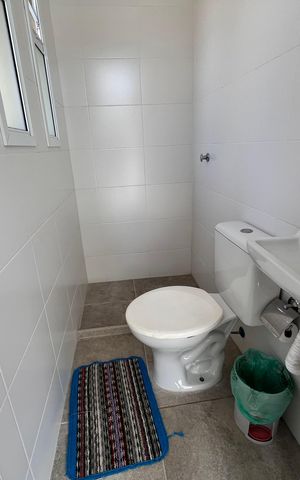 Casa de condomínio à venda com 210m², 3 quartos e 2 vagas Casa de condomínio à venda com 210m², 3 quartos e 2 vagasBanheiro Piscina