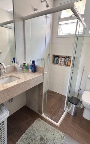 Casa de condomínio à venda com 210m², 3 quartos e 2 vagas Casa de condomínio à venda com 210m², 3 quartos e 2 vagasBanheiro Suite