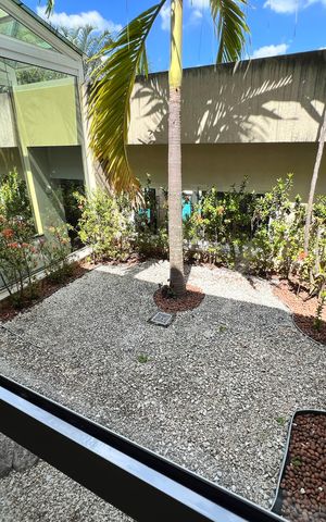 Casa de condomínio à venda com 210m², 3 quartos e 2 vagas Casa de condomínio à venda com 210m², 3 quartos e 2 vagasQuarto 01
