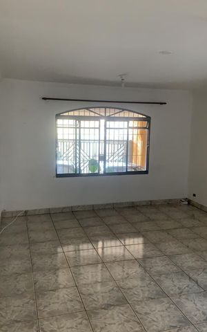 Casa à venda com 125m², 4 quartos e 2 vagas