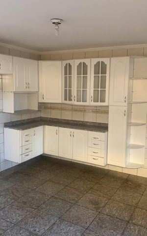 Casa à venda com 125m², 4 quartos e 2 vagas