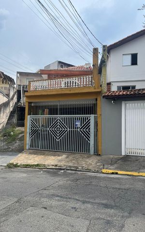 Casa à venda com 125m², 4 quartos e 2 vagas