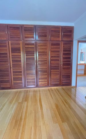 Casa à venda com 652m², 5 quartos e 5 vagasSuíte