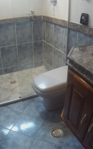 Casa à venda com 652m², 5 quartos e 5 vagasSuíte