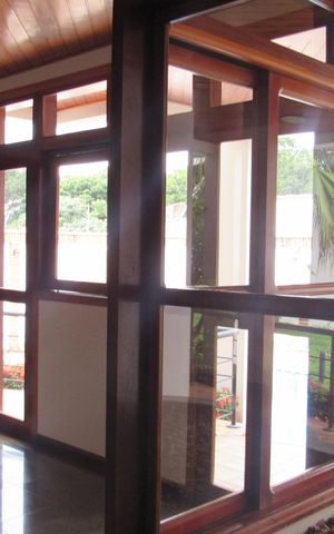 Casa à venda com 652m², 5 quartos e 5 vagasSala