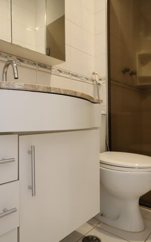 Apartamento à venda com 74m², 3 quartos e 2 vagasBanheiro