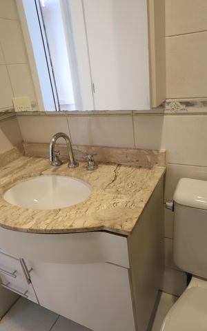 Apartamento à venda com 74m², 3 quartos e 2 vagasBanheiro