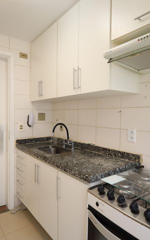 Apartamento à venda com 74m², 3 quartos e 2 vagasCozinha - Armários