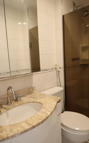 Apartamento à venda com 74m², 3 quartos e 2 vagasBanheiro
