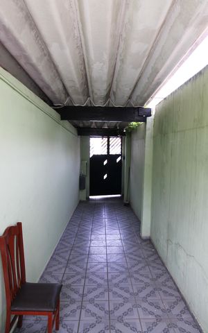 Casa à venda com 107m², 2 quartos e sem vagaQuintal