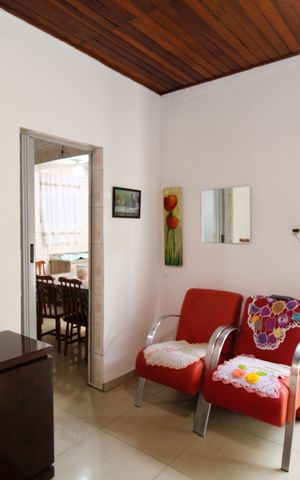 Casa à venda com 107m², 2 quartos e sem vagaSala