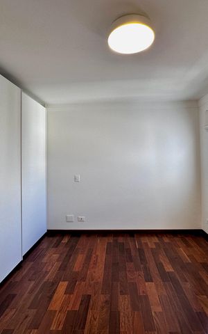 Apartamento à venda com 227m², 3 quartos e 3 vagas Apartamento à venda com 227m², 3 quartos e 3 vagasSuíte 2