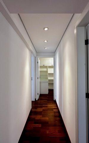 Apartamento à venda com 227m², 3 quartos e 3 vagas Apartamento à venda com 227m², 3 quartos e 3 vagasCorredor Suítes