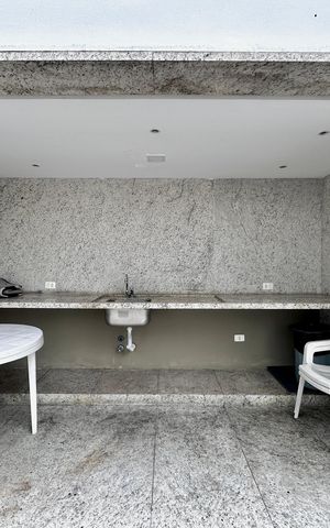 Apartamento à venda com 227m², 3 quartos e 3 vagas Apartamento à venda com 227m², 3 quartos e 3 vagasChurrasqueira