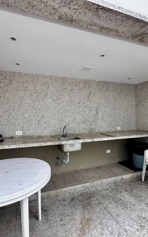 Apartamento à venda com 227m², 3 quartos e 3 vagas Apartamento à venda com 227m², 3 quartos e 3 vagasChurrasqueira