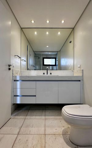 Apartamento à venda com 227m², 3 quartos e 3 vagas Apartamento à venda com 227m², 3 quartos e 3 vagasBanheiro Suíte 1