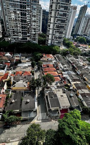 Apartamento à venda com 227m², 3 quartos e 3 vagas Apartamento à venda com 227m², 3 quartos e 3 vagasVista da Sala