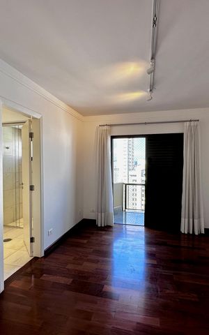 Apartamento à venda com 227m², 3 quartos e 3 vagas Apartamento à venda com 227m², 3 quartos e 3 vagasSuíte 1