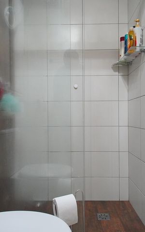 Apartamento à venda com 55m², 2 quartos e 1 vaga Apartamento à venda com 55m², 2 quartos e 1 vagaBanheiro