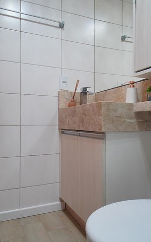 Apartamento à venda com 55m², 2 quartos e 1 vaga Apartamento à venda com 55m², 2 quartos e 1 vagaBanheiro