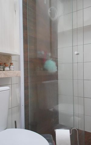 Apartamento à venda com 55m², 2 quartos e 1 vaga Apartamento à venda com 55m², 2 quartos e 1 vagaBanheiro